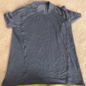 Size medium lululemon men’s shirt